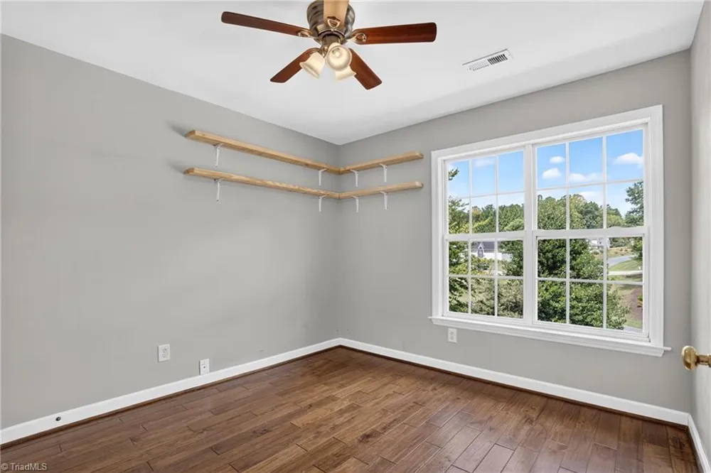 7523 Kristen Drive Oak Ridge, NC 27310