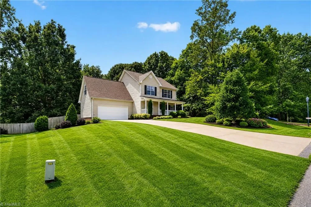 7523 Kristen Drive Oak Ridge, NC 27310