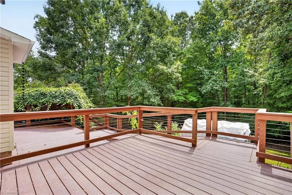 7523 Kristen Drive Oak Ridge, NC 27310