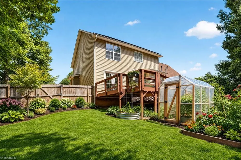 7523 Kristen Drive Oak Ridge, NC 27310