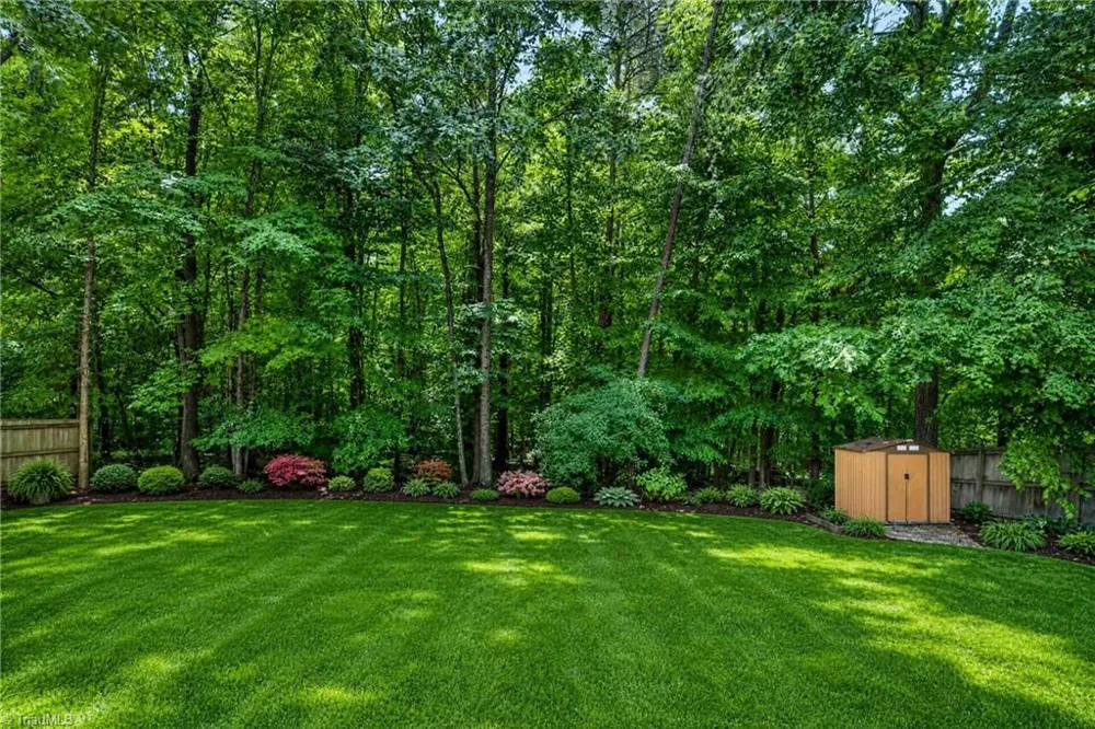 7523 Kristen Drive Oak Ridge, NC 27310