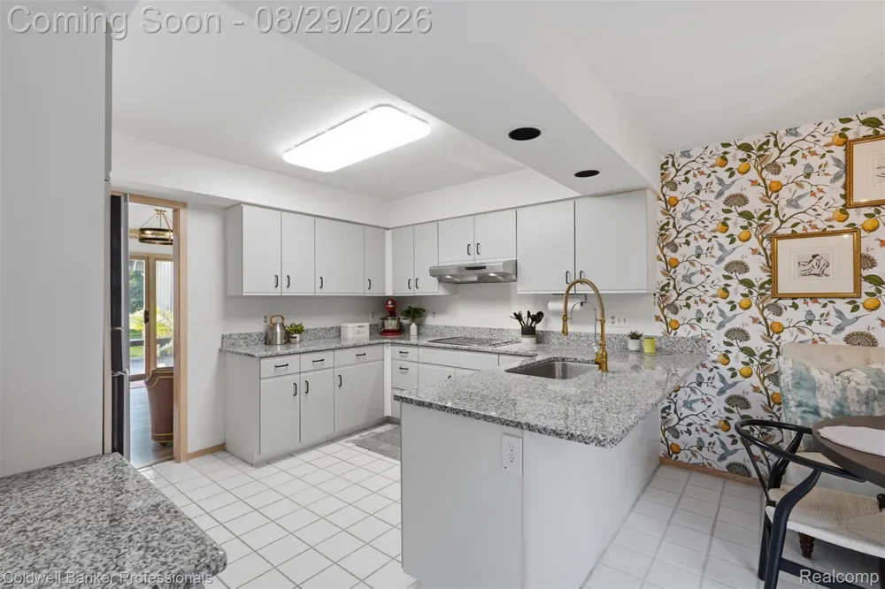 28625 Auburn Court Farmington Hills City, MI 48331