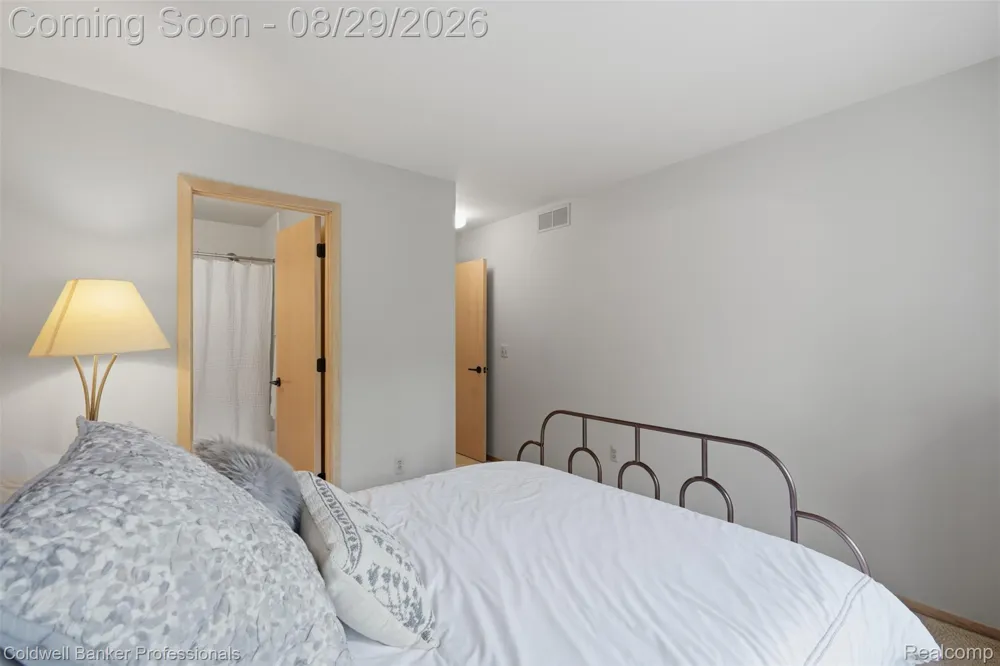 28625 Auburn Court Farmington Hills City, MI 48331