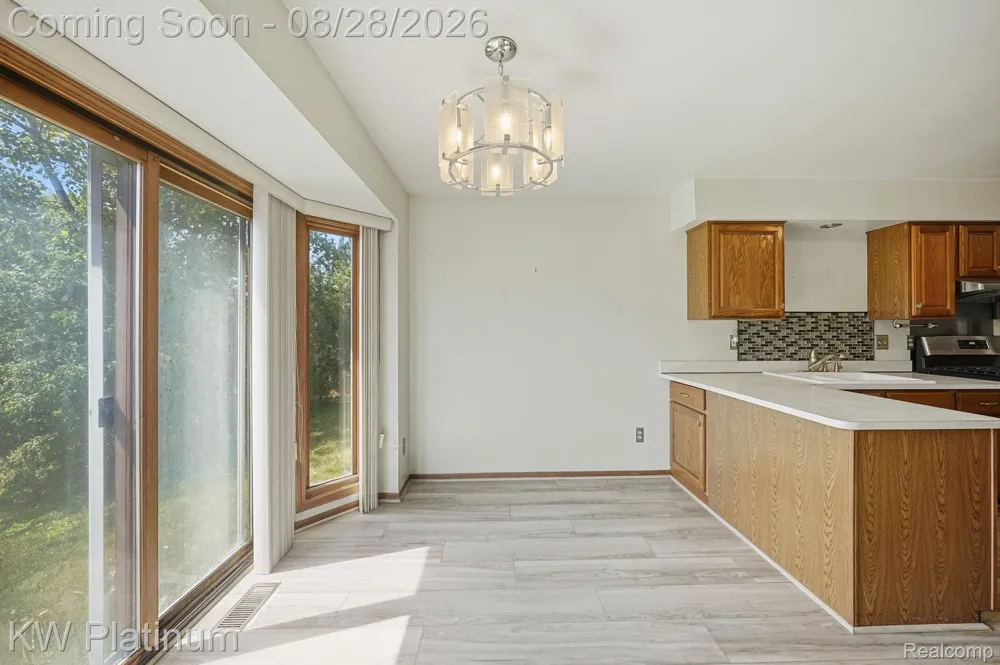 46439 Greenbriar Drive Chesterfield Township, MI 48051