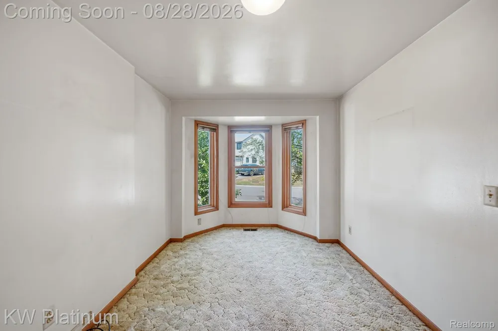 46439 Greenbriar Drive Chesterfield Township, MI 48051