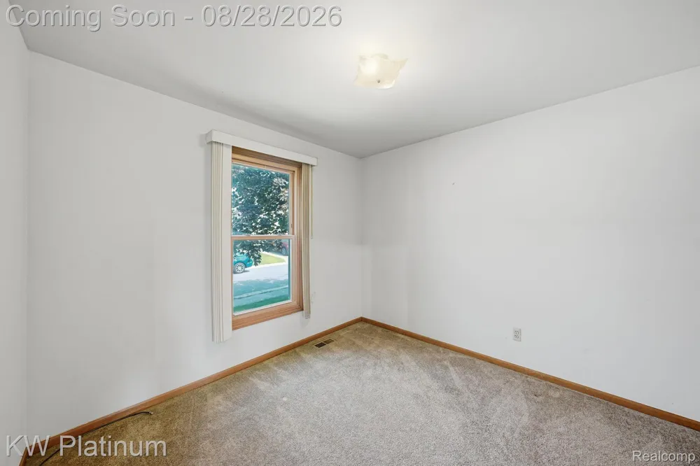 46439 Greenbriar Drive Chesterfield Township, MI 48051