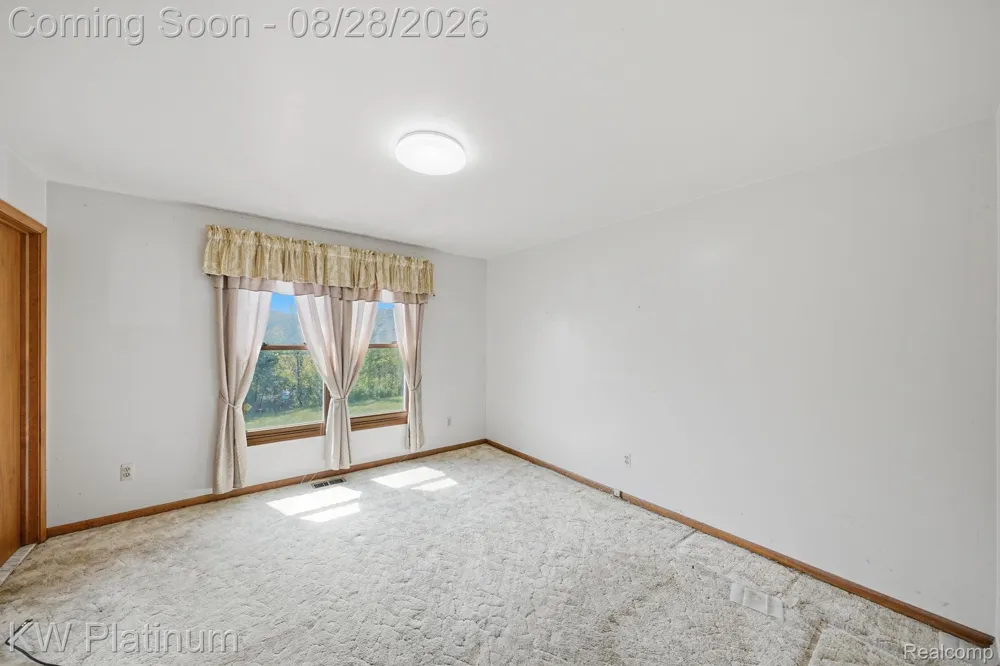 46439 Greenbriar Drive Chesterfield Township, MI 48051