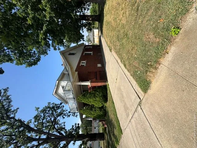 18647 Robert Street Melvindale City, MI 48122