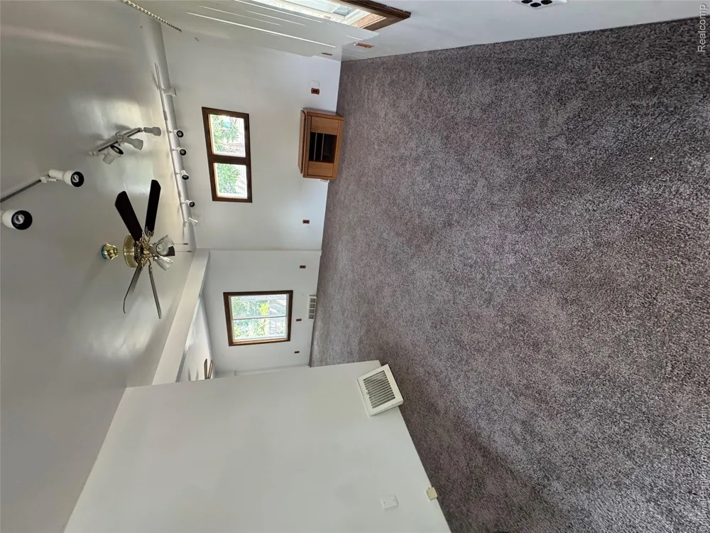 18647 Robert Street Melvindale City, MI 48122
