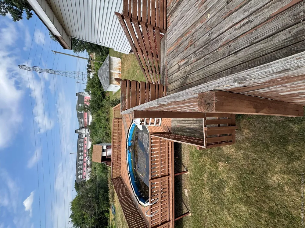 18647 Robert Street Melvindale City, MI 48122