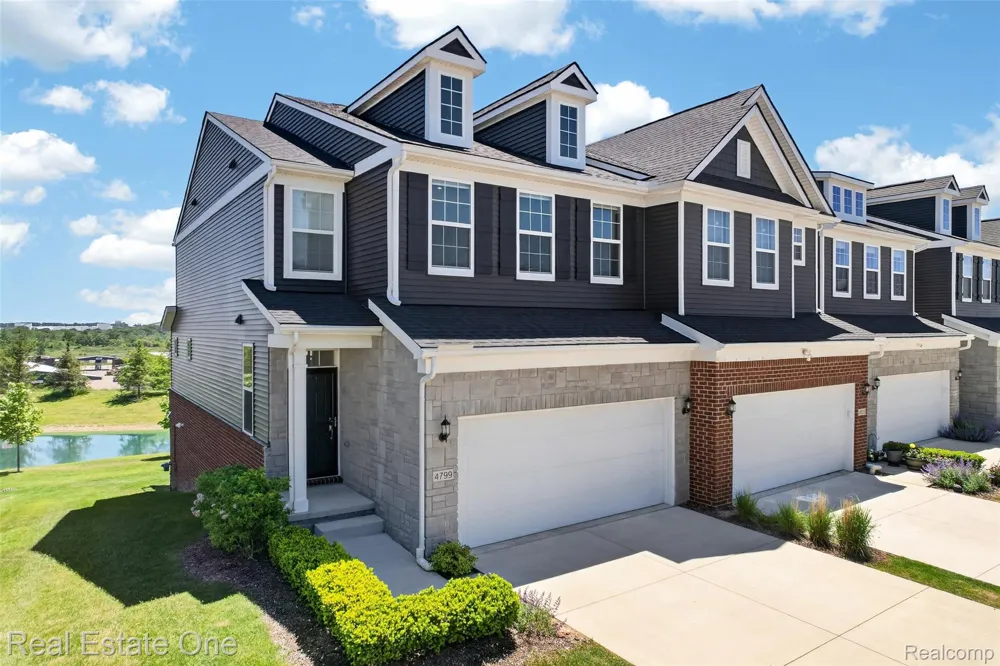 4799 Broomfield Way Orion Charter Township, MI 48359