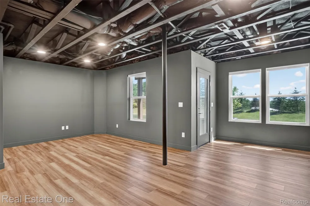 4799 Broomfield Way Orion Charter Township, MI 48359
