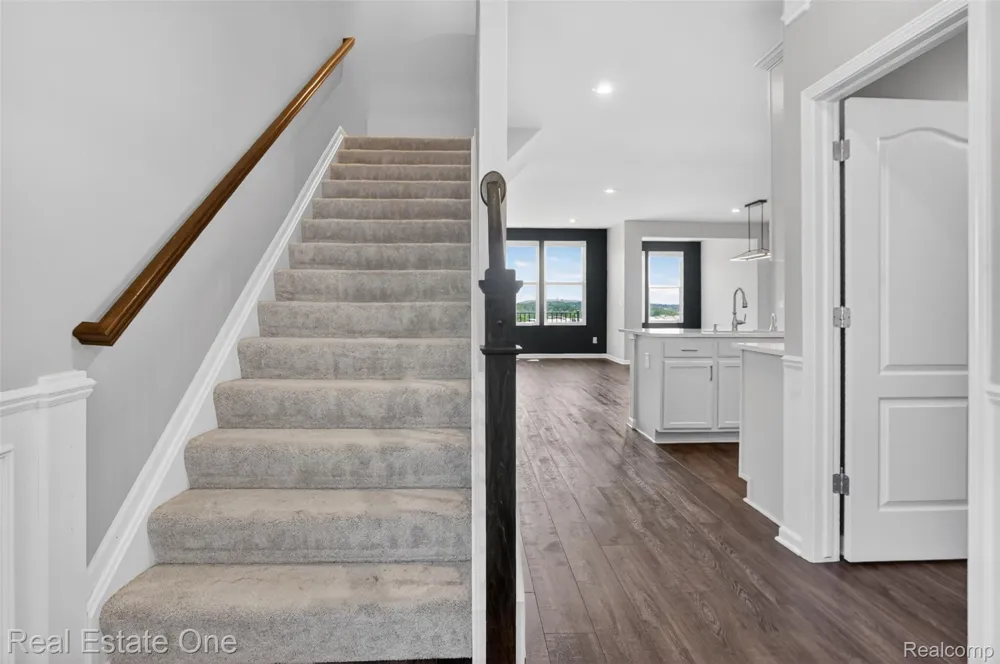 4799 Broomfield Way Orion Charter Township, MI 48359