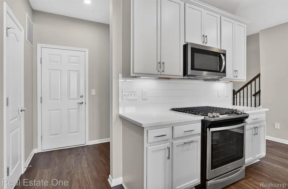 4799 Broomfield Way Orion Charter Township, MI 48359
