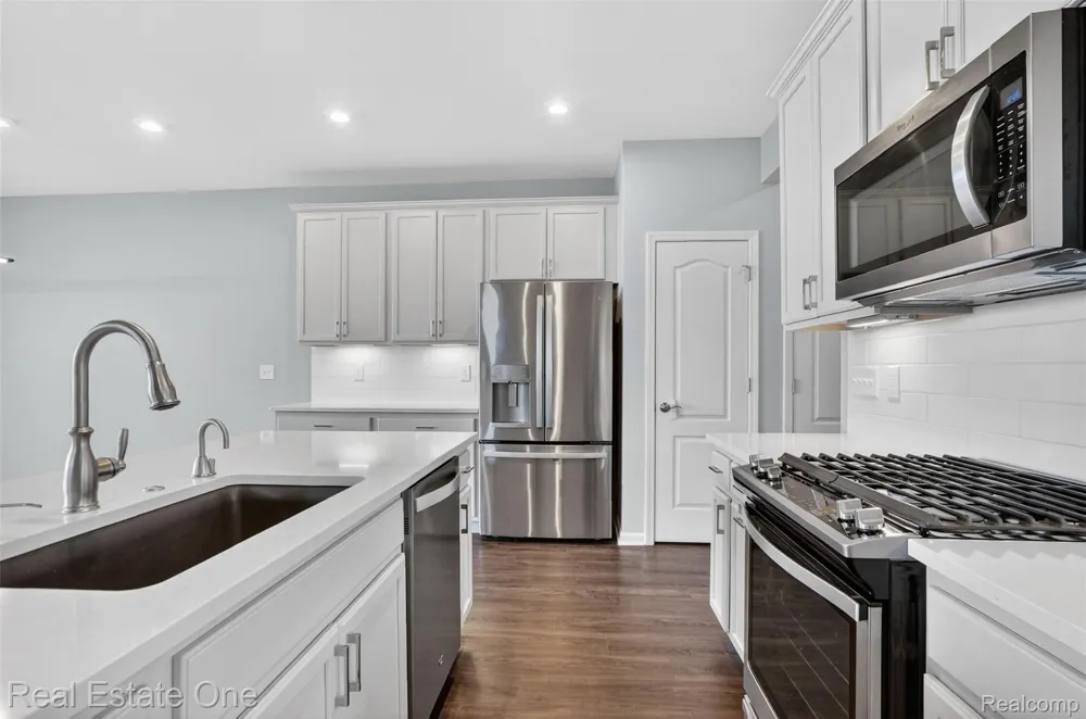 4799 Broomfield Way Orion Charter Township, MI 48359