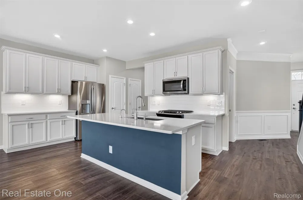 4799 Broomfield Way Orion Charter Township, MI 48359