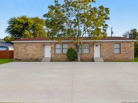425 San Blas