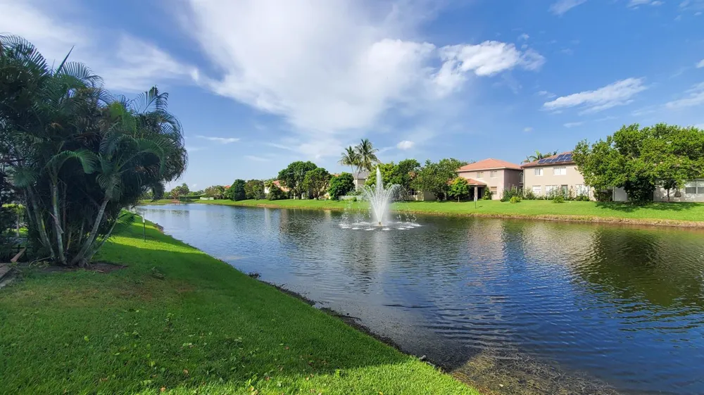 3051 Laurel Ridge Circle Riviera Beach, FL 33404