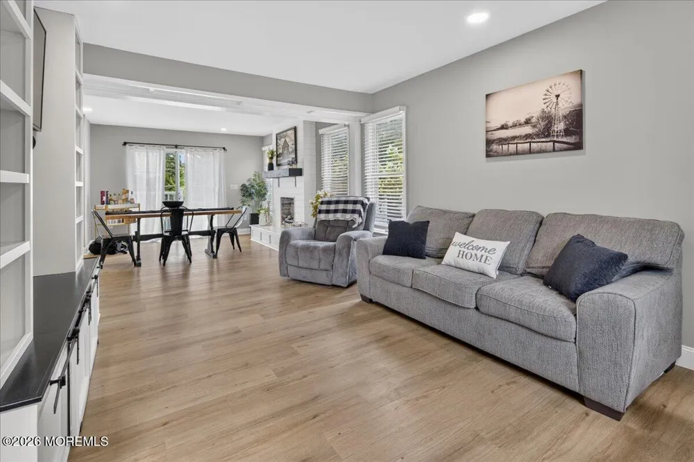 591 Pirate Lane Manahawkin, NJ 08050