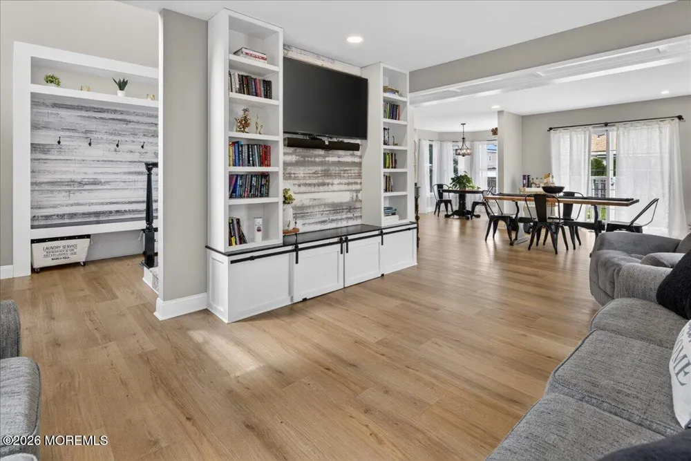591 Pirate Lane Manahawkin, NJ 08050