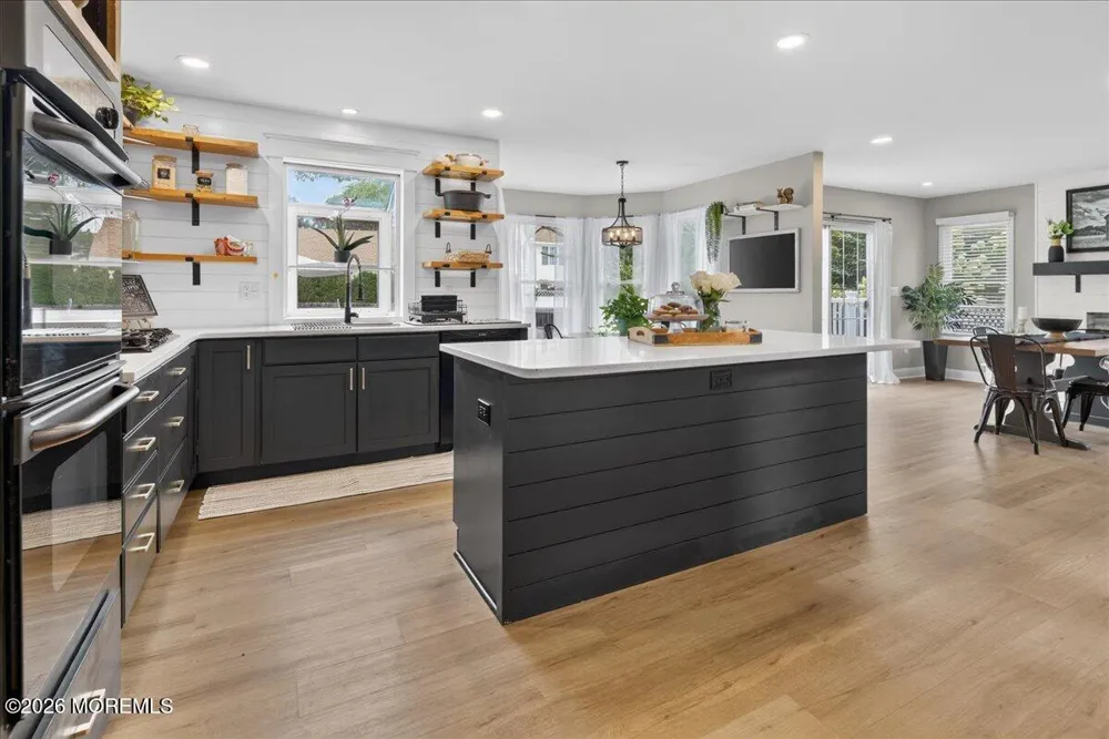 591 Pirate Lane Manahawkin, NJ 08050
