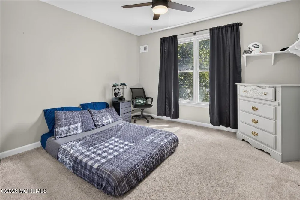 591 Pirate Lane Manahawkin, NJ 08050