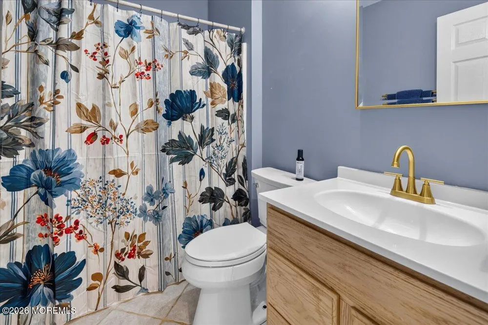 591 Pirate Lane Manahawkin, NJ 08050