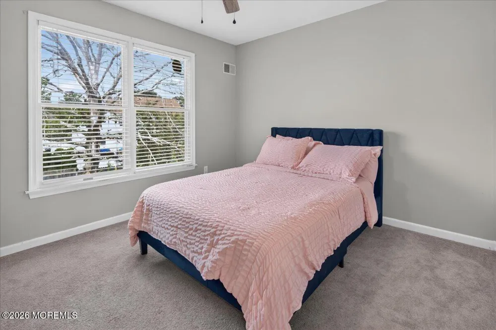 591 Pirate Lane Manahawkin, NJ 08050