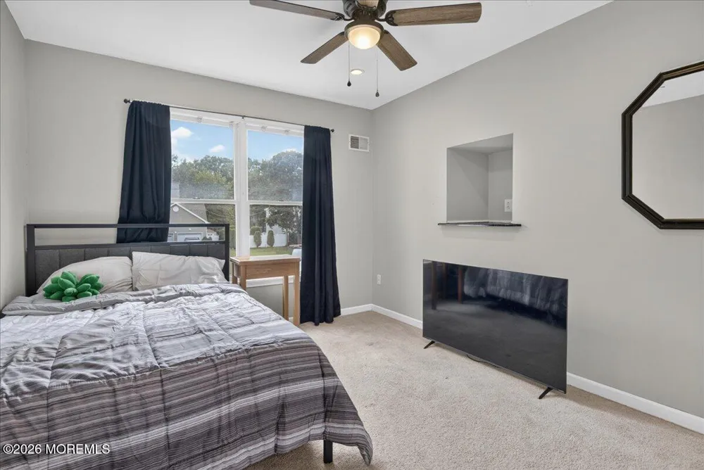 591 Pirate Lane Manahawkin, NJ 08050