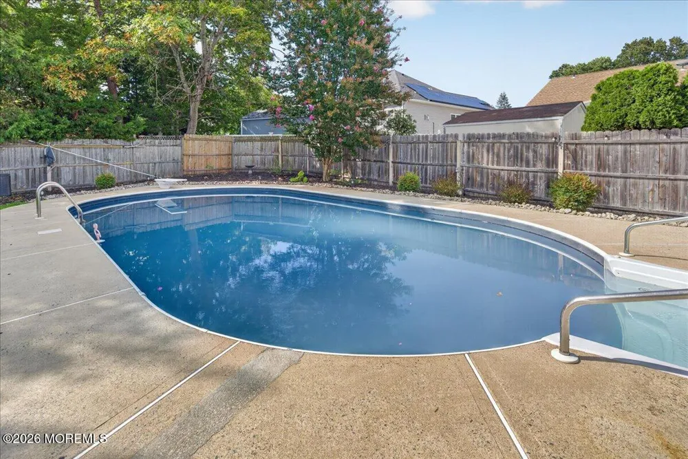 591 Pirate Lane Manahawkin, NJ 08050