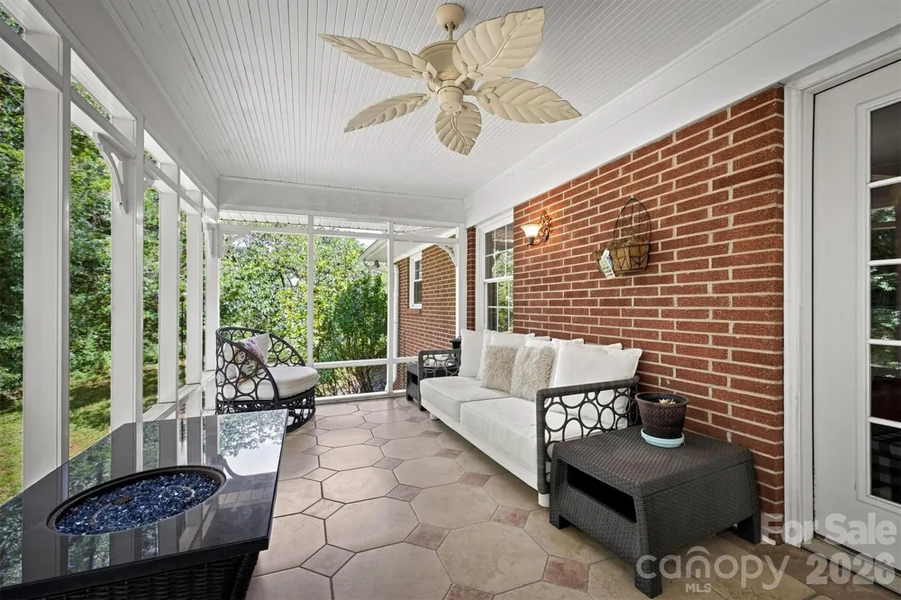 1009 Randolph Circle SE Lenoir, NC 28645