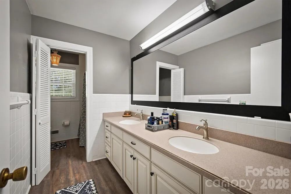 1009 Randolph Circle SE Lenoir, NC 28645