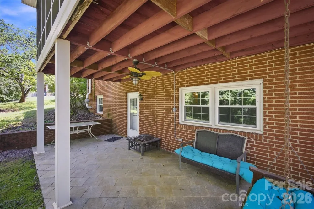 1009 Randolph Circle SE Lenoir, NC 28645