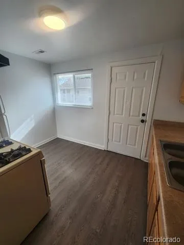1177 Akron Aurora, CO 80010