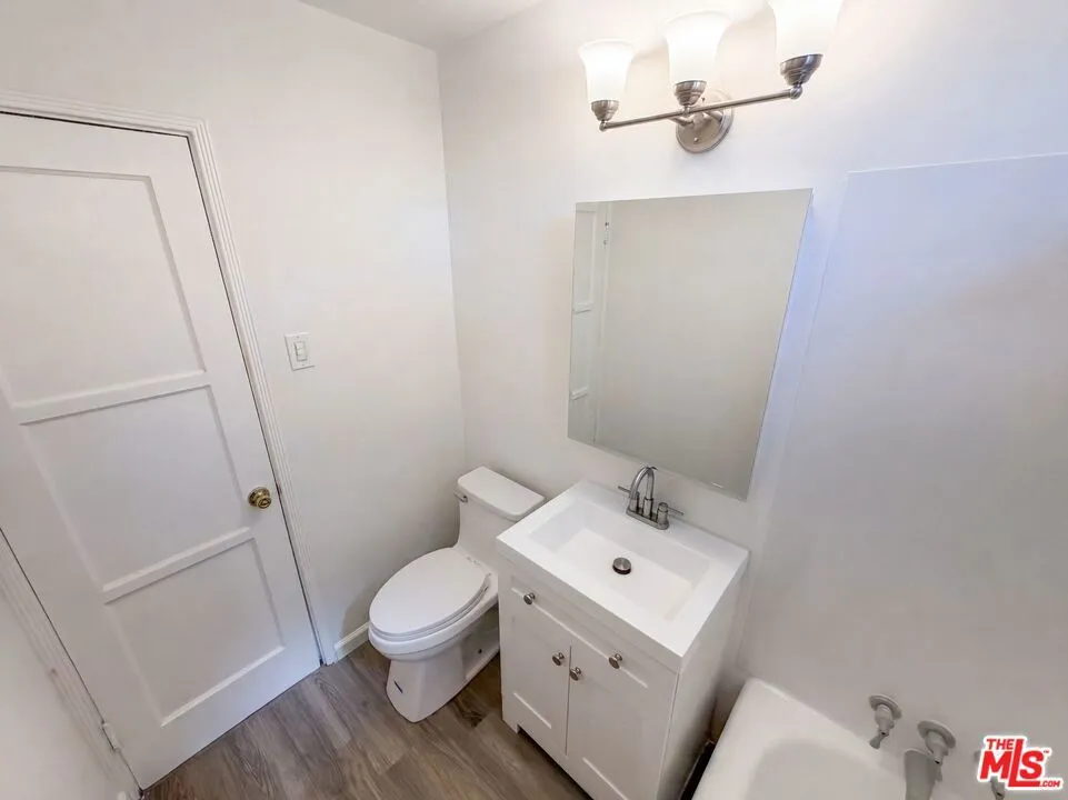 16503 S Cuzco Avenue Compton, CA 90221