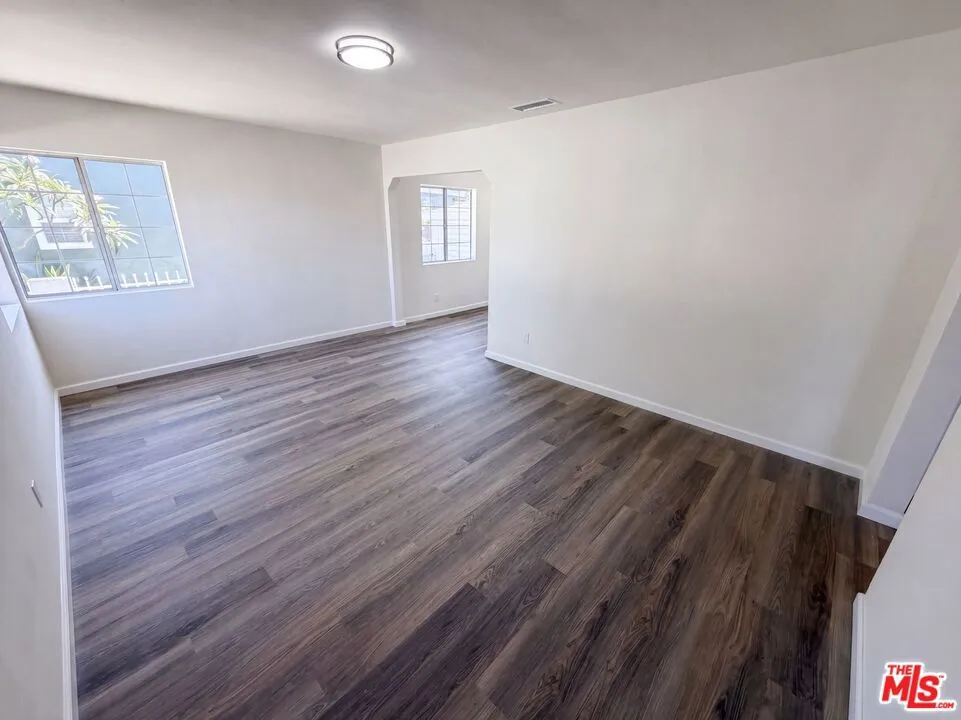 16503 S Cuzco Avenue Compton, CA 90221
