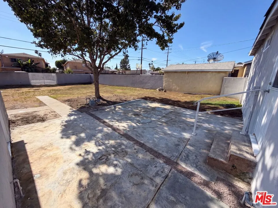 16503 S Cuzco Avenue Compton, CA 90221