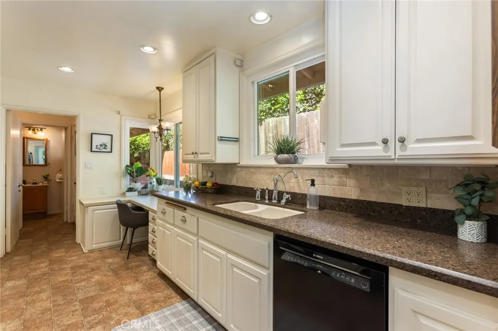3404 Via La Selva Palos Verdes Estates, CA 90274