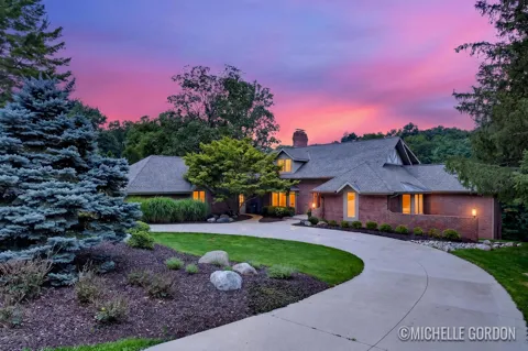 2465 Cascade Springs Drive SE