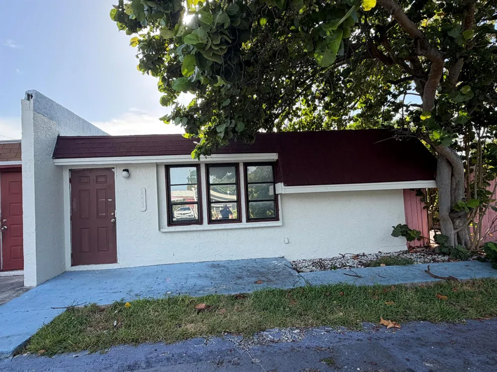 1303 NW 8TH AVENUE Fort Lauderdale, FL 33311