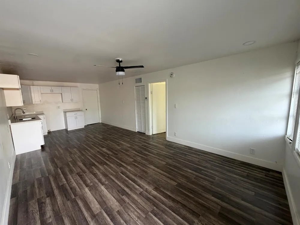 1303 NW 8TH AVENUE Fort Lauderdale, FL 33311