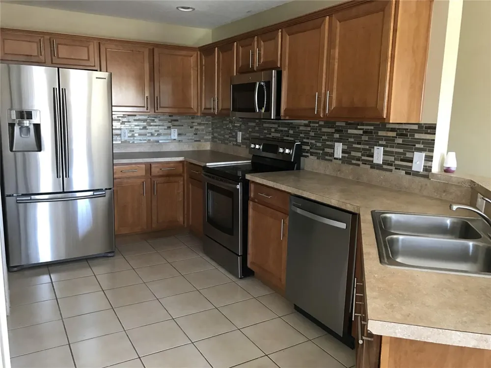 4020 PEMBERLY PINES CIRCLE St Cloud, FL 34769