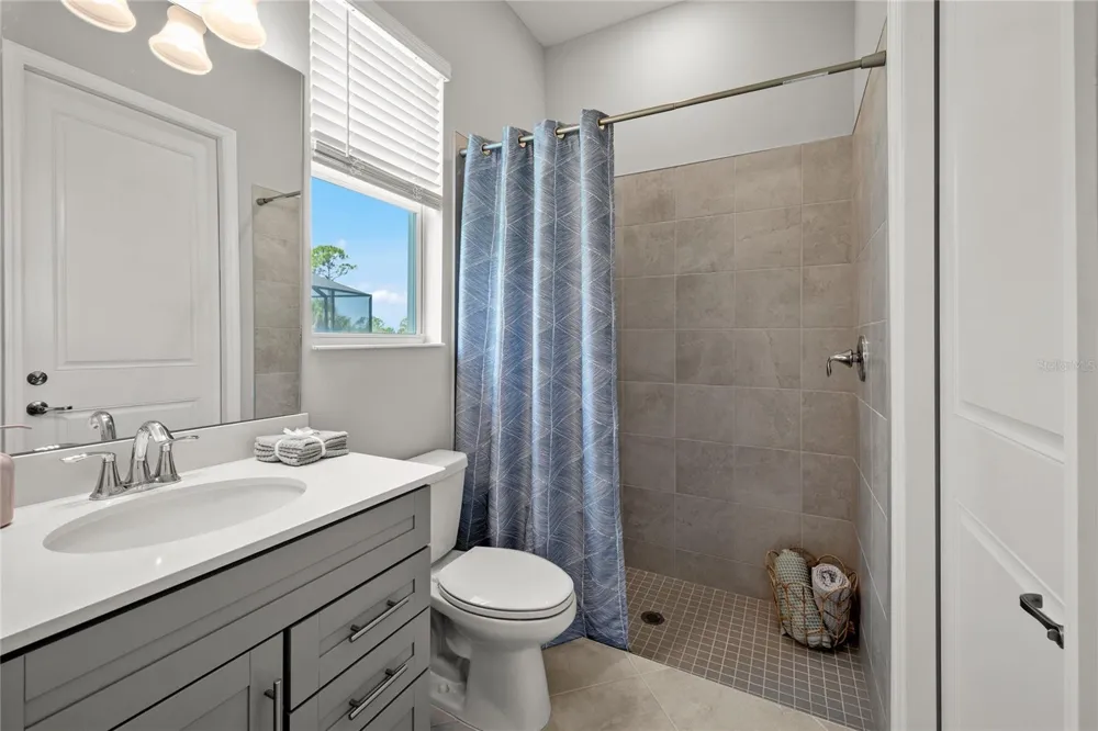 20013 TROUT TERRACE Lakewood Ranch, FL 34211