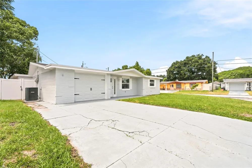 4243 DAY DRIVE New Port Richey, FL 34652