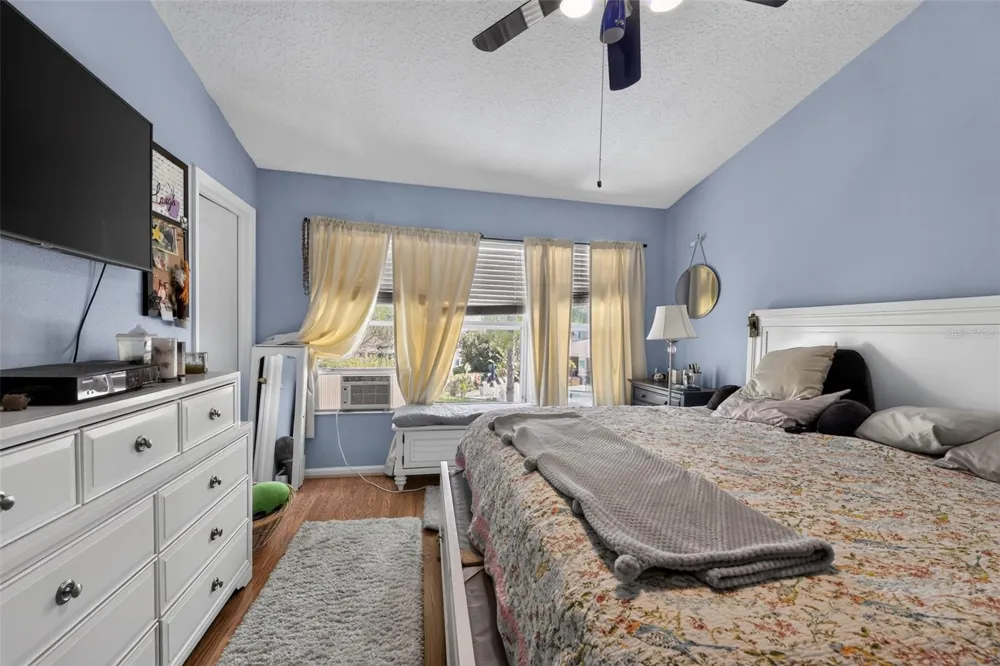 2823 CONCH HOLLOW DRIVE Brandon, FL 33511