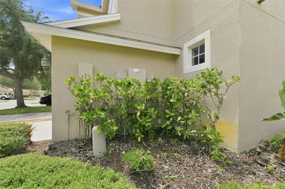 2823 CONCH HOLLOW DRIVE Brandon, FL 33511