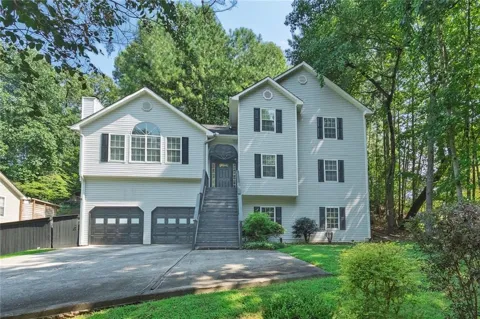 6484 Victory Drive
