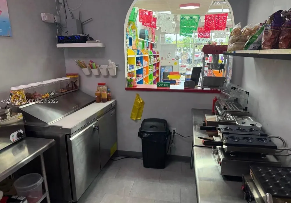 1801 NE 8th St Homestead, FL 33033