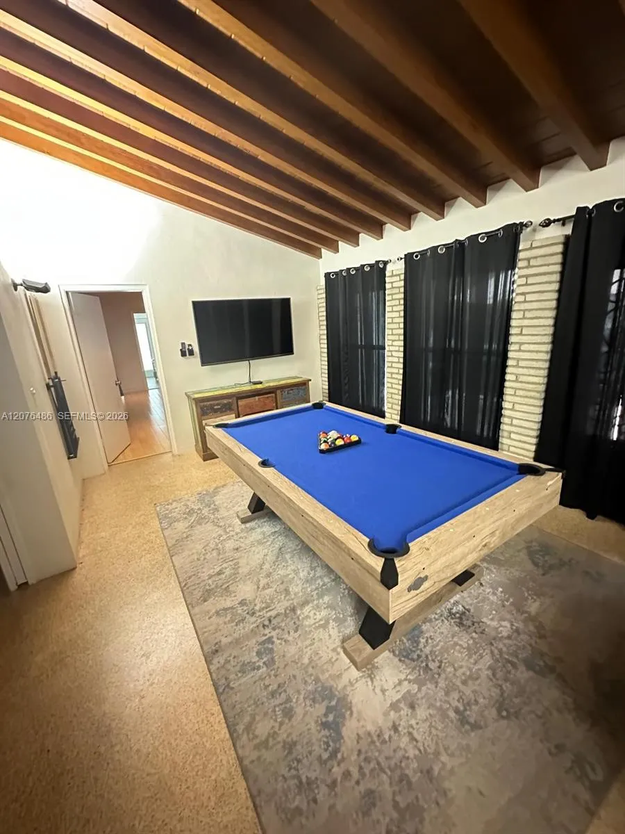 400 NE 2nd St Pompano Beach, FL 33060