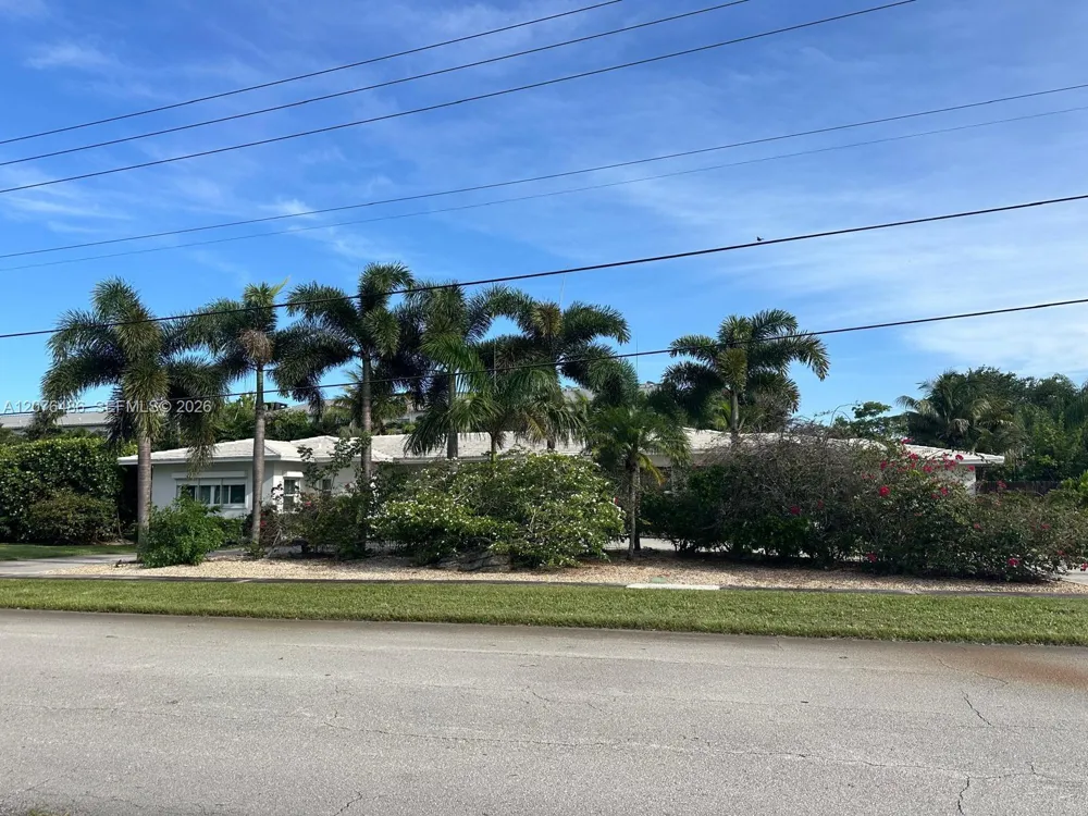 400 NE 2nd St Pompano Beach, FL 33060